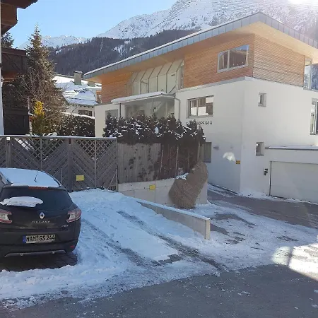 Rosanna Sankt Anton Διαμέρισμα *